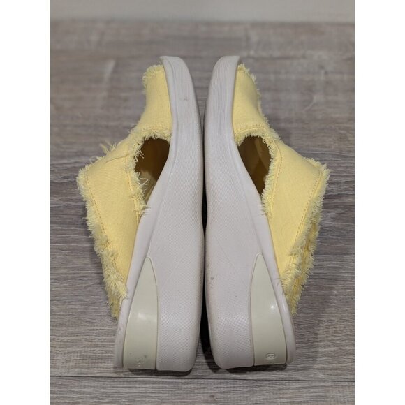 Bzees Serendipidy SZ 9.5M Women’s Yellow Frayed Slide On Sandals Shoes - Picture 6 of 16